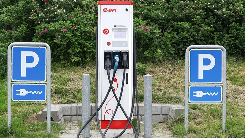 汽車(chē)充電樁安裝成本與維護(hù)費(fèi)用詳解