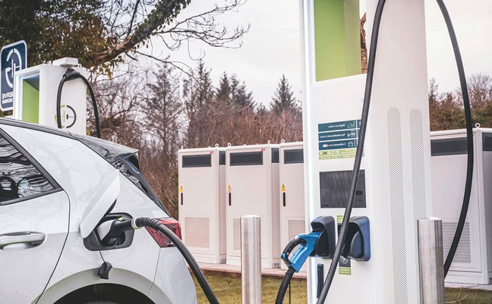 中國(guó)新能源汽車(chē)充電設(shè)施現(xiàn)狀深度剖析