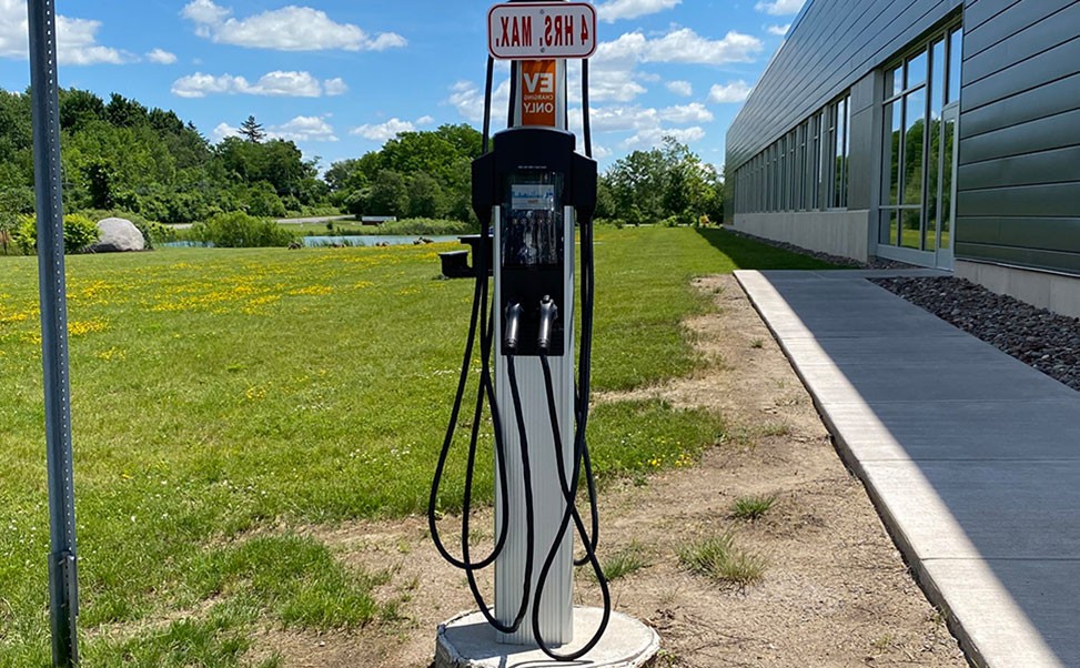 電動(dòng)汽車(chē)充電樁：安全高效，驅(qū)動(dòng)綠色出行新紀(jì)元